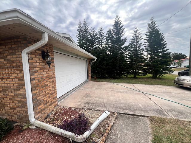 2091 OLDHAM AVENUE, Deltona, FL 32725