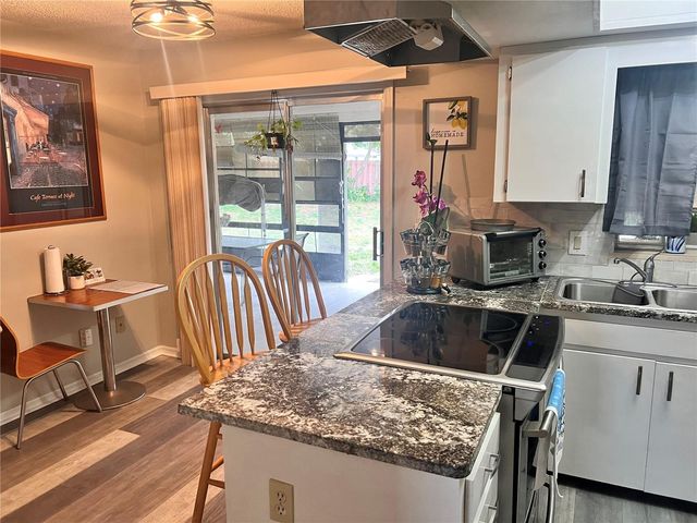 2091 OLDHAM AVENUE, Deltona, FL 32725