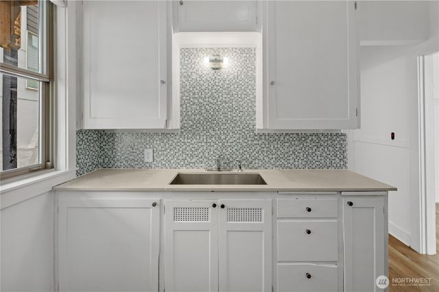 6620 Carleton Avenue S, Seattle, WA 98108