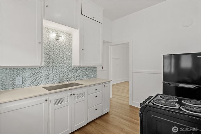 6620 Carleton Avenue S, Seattle, WA 98108