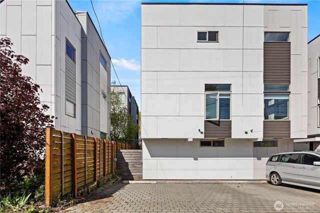 6620 Carleton Avenue S, Seattle, WA 98108