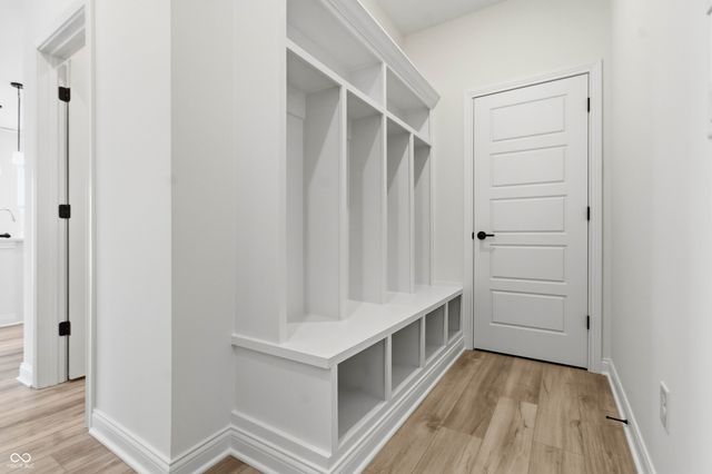 656 Jefferson Valley, Coatesville, IN 46121