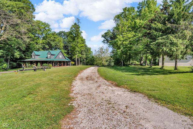 656 Jefferson Valley, Coatesville, IN 46121