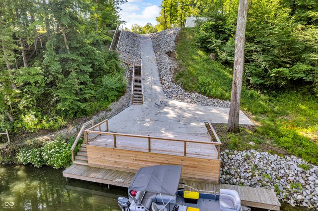 656 Jefferson Valley, Coatesville, IN 46121