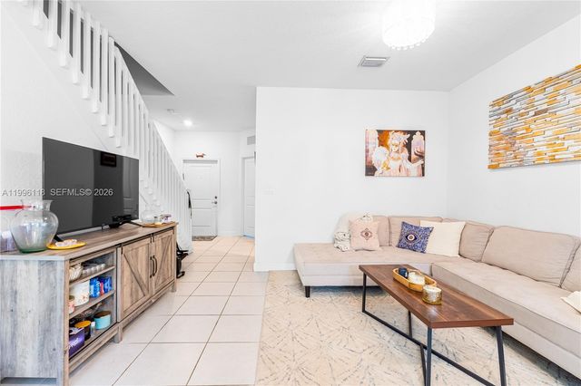 817 NE 211th Street, Miami, FL 33179