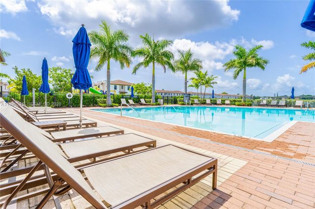 817 NE 211th Street, Miami, FL 33179