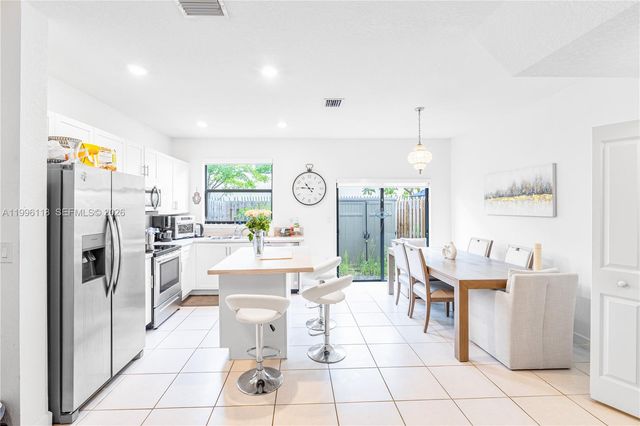 817 NE 211th Street, Miami, FL 33179
