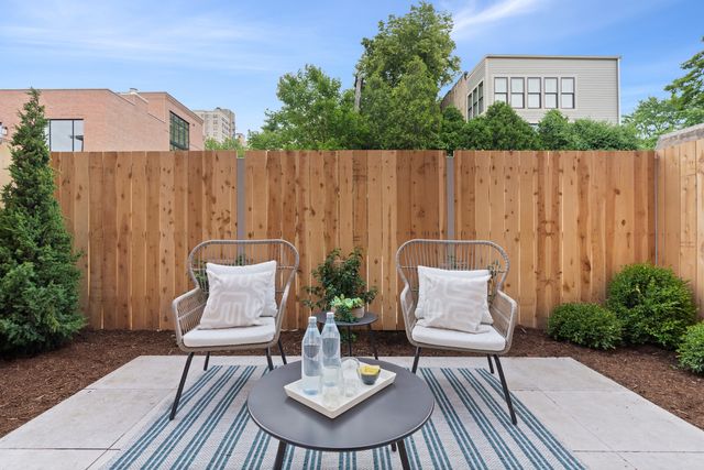 2329 N Cambridge Avenue C, Chicago, IL 60614