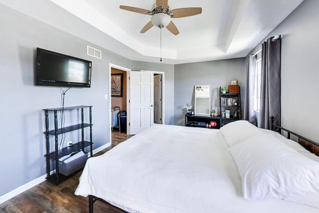 5494 Victoria Place, Crown Point, IN 46307