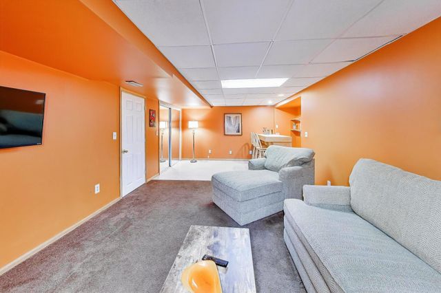 5494 Victoria Place, Crown Point, IN 46307
