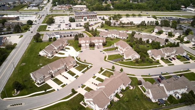 5494 Victoria Place, Crown Point, IN 46307