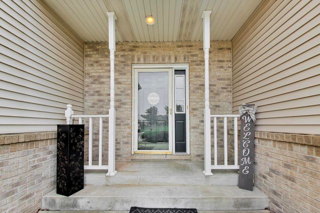 5494 Victoria Place, Crown Point, IN 46307