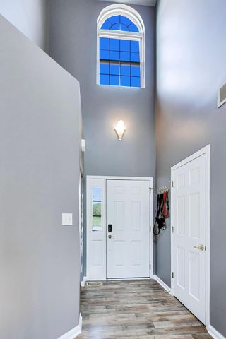 5494 Victoria Place, Crown Point, IN 46307