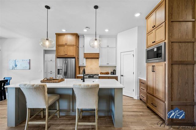 5867 Tadpole Dr, Elgin, OK 73538