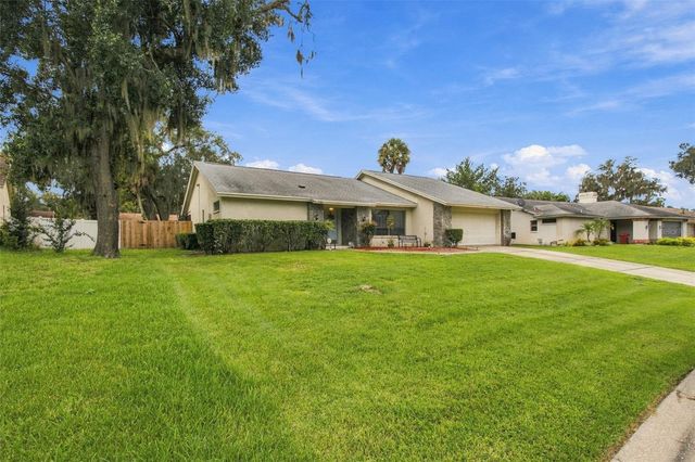 2621 BRIDLE DRIVE, Plant City, FL 33566
