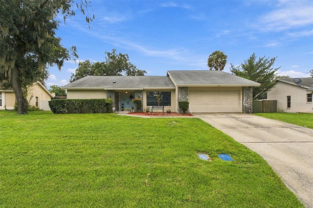 2621 BRIDLE DRIVE, Plant City, FL 33566