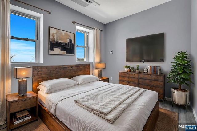 155-157 Clifton Avenue, Newark, NJ 07104