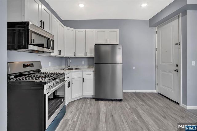 155-157 Clifton Avenue, Newark, NJ 07104