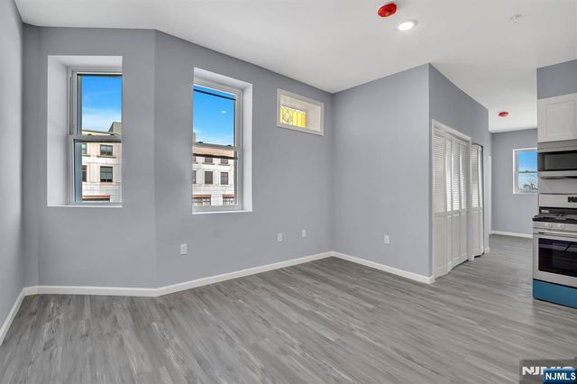 155-157 Clifton Avenue, Newark, NJ 07104