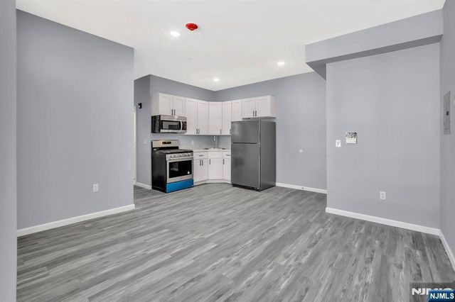 155-157 Clifton Avenue, Newark, NJ 07104