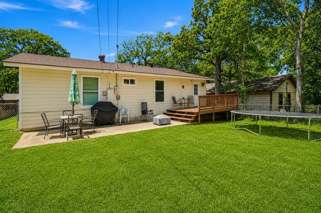 1111 Ridgewood Road, Denison, TX 75020