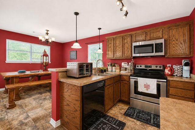 1111 Ridgewood Road, Denison, TX 75020