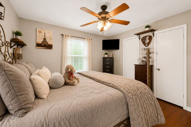 1111 Ridgewood Road, Denison, TX 75020