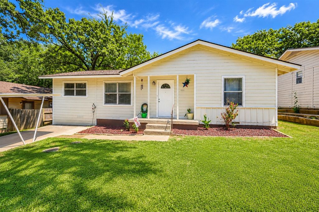 1111 Ridgewood Road, Denison, TX 75020