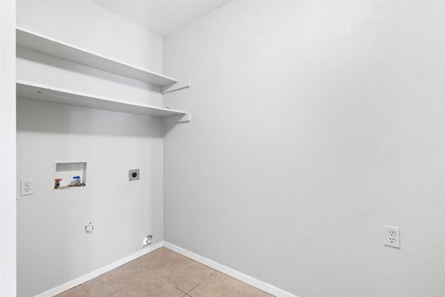 1206 Anetta Street, Bowie, TX 76230