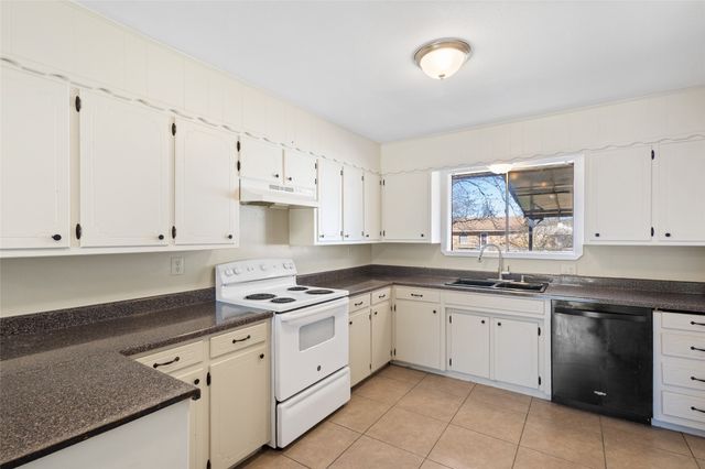 1206 Anetta Street, Bowie, TX 76230