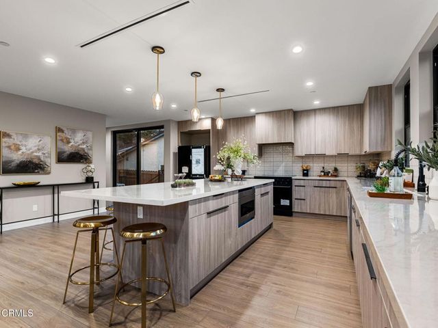 2223 Mar Vista Avenue, Altadena, CA 91001