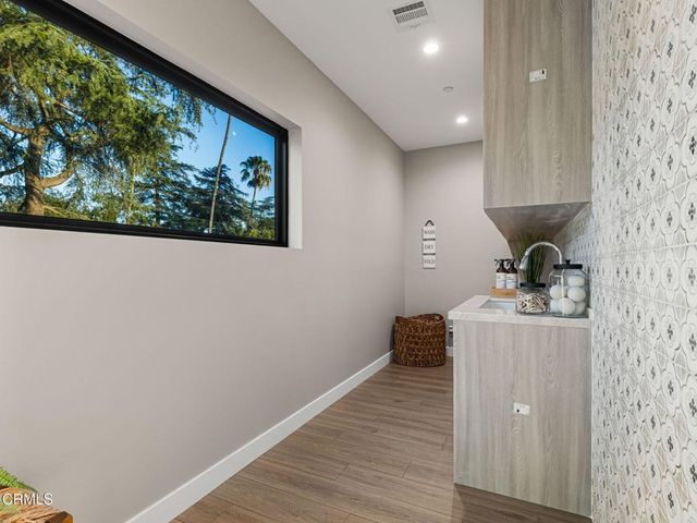 2223 Mar Vista Avenue, Altadena, CA 91001