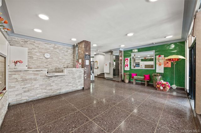 3131 Grand Concourse 2J, Bronx, NY 10468