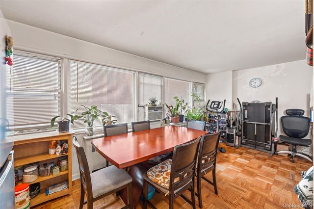 3131 Grand Concourse 2J, Bronx, NY 10468