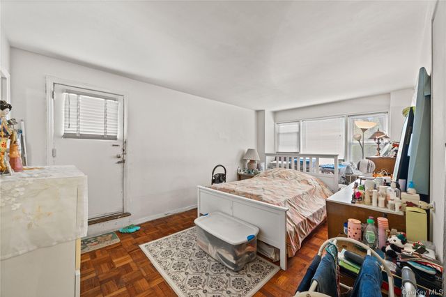3131 Grand Concourse 2J, Bronx, NY 10468