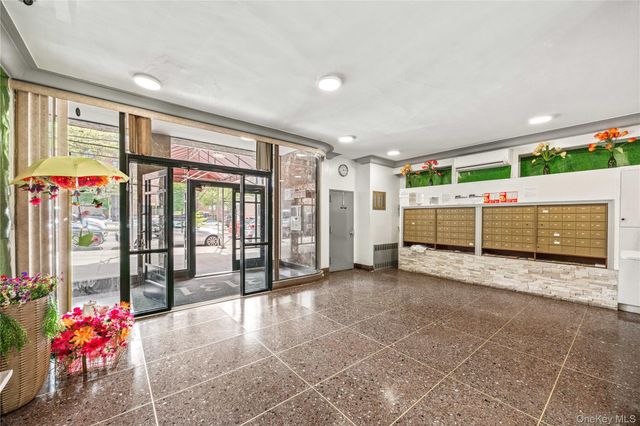 3131 Grand Concourse 2J, Bronx, NY 10468