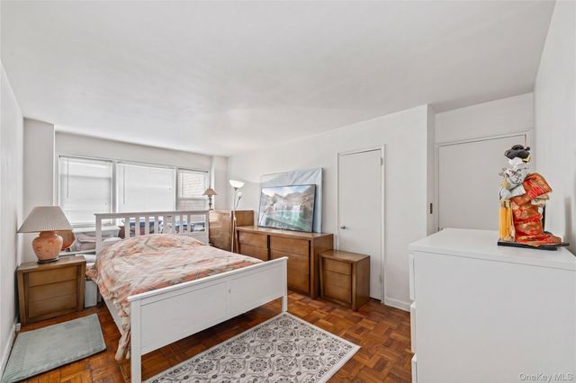 3131 Grand Concourse 2J, Bronx, NY 10468
