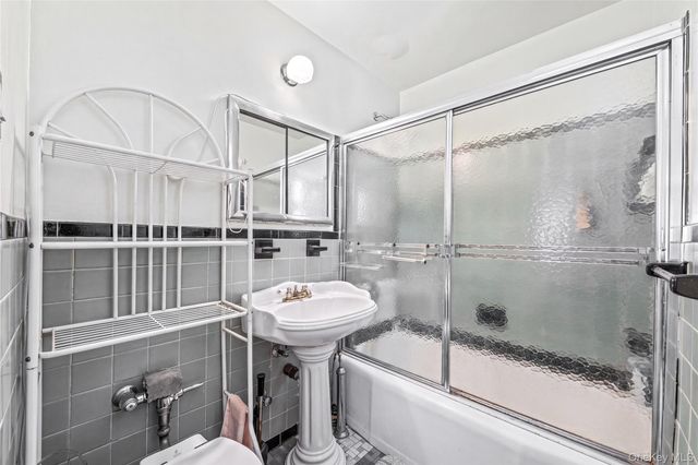 3131 Grand Concourse 2J, Bronx, NY 10468