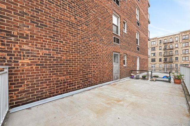 3131 Grand Concourse 2J, Bronx, NY 10468