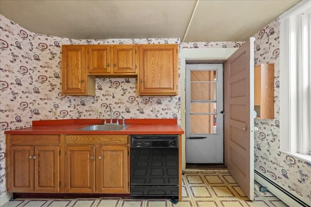 6 Chatham Pl 8, Worcester, MA 01609