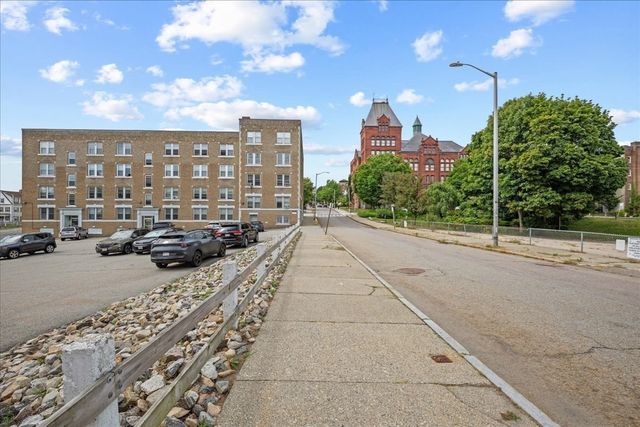 6 Chatham Pl 8, Worcester, MA 01609