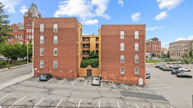 6 Chatham Pl 8, Worcester, MA 01609