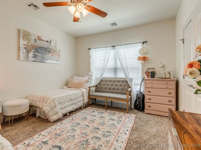 5603 Aspen Avenue, Bartlesville, OK 74006