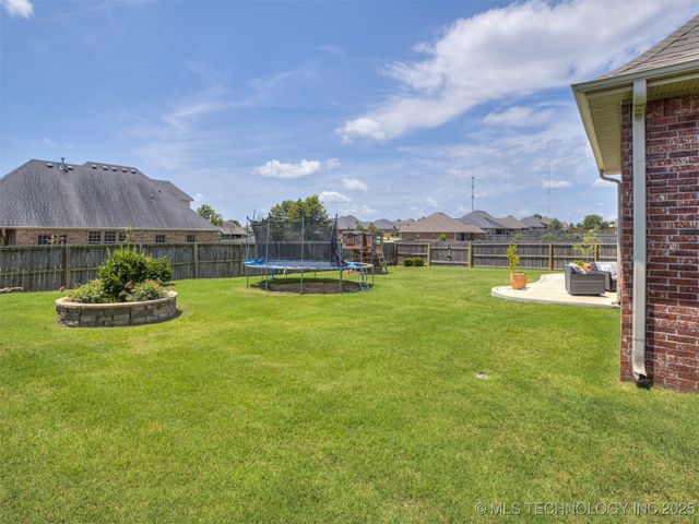 5603 Aspen Avenue, Bartlesville, OK 74006