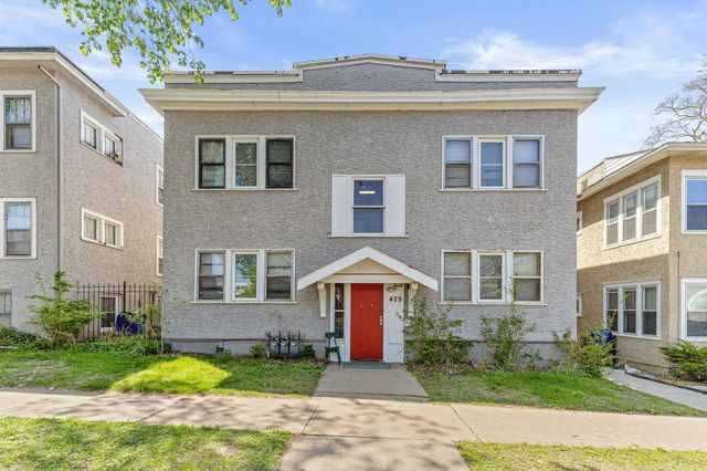 418 Pierce Street N, Saint Paul, MN 55104