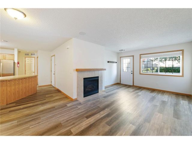 2556 Yellowstone Drive 62, Hastings, MN 55033