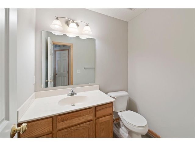 2556 Yellowstone Drive 62, Hastings, MN 55033