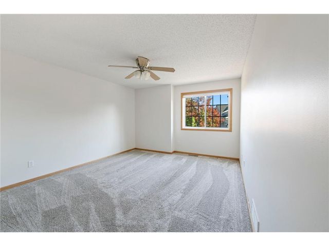 2556 Yellowstone Drive 62, Hastings, MN 55033