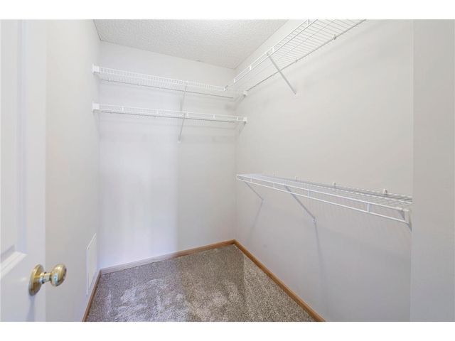 2556 Yellowstone Drive 62, Hastings, MN 55033