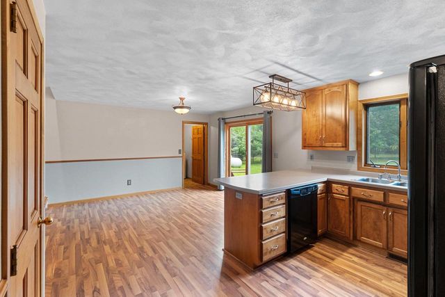 7364 JENSEN ROAD, Oshkosh, WI 54904